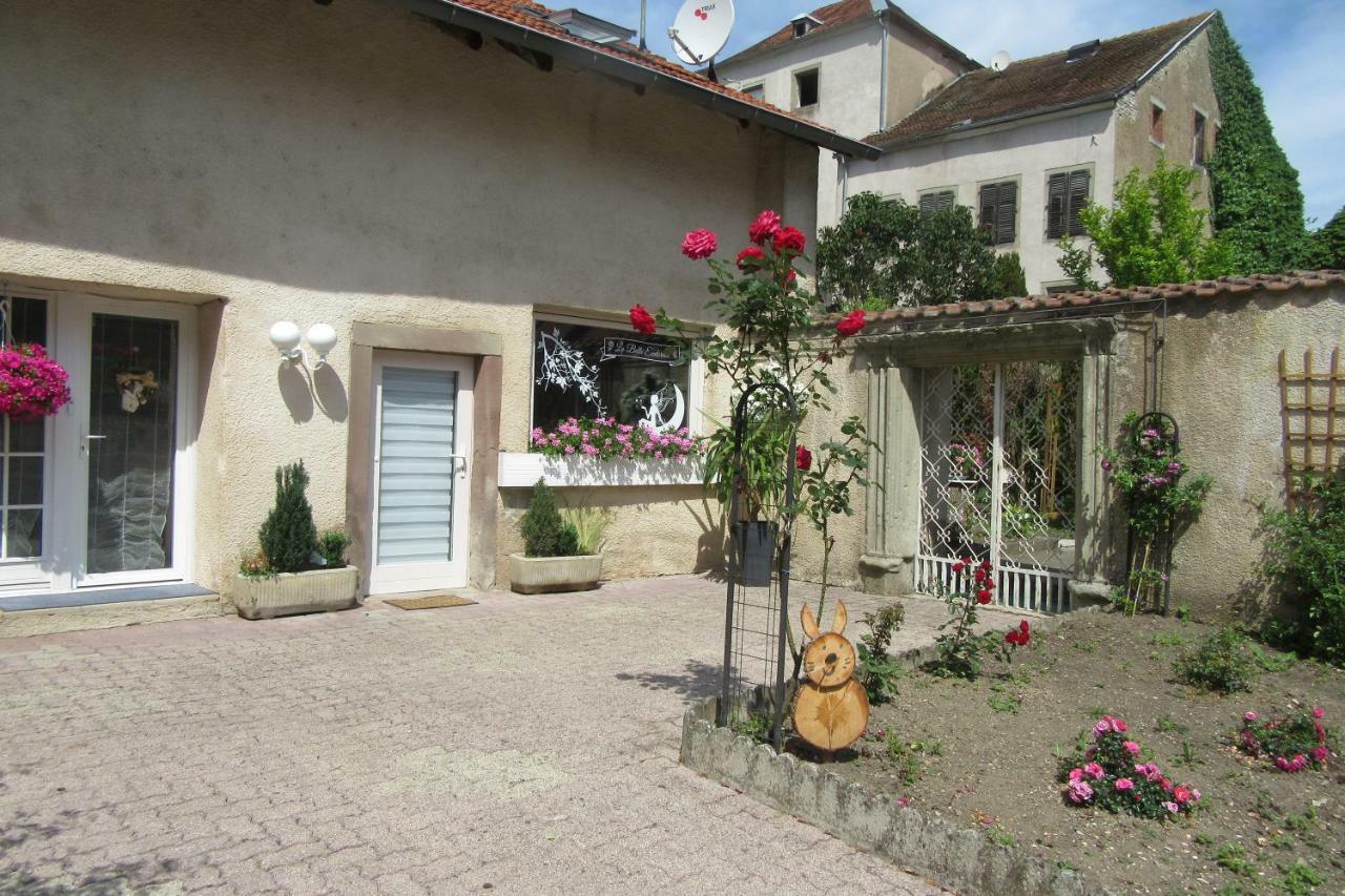 Fenetrange La Belle Endormie - Appartement A מראה חיצוני תמונה